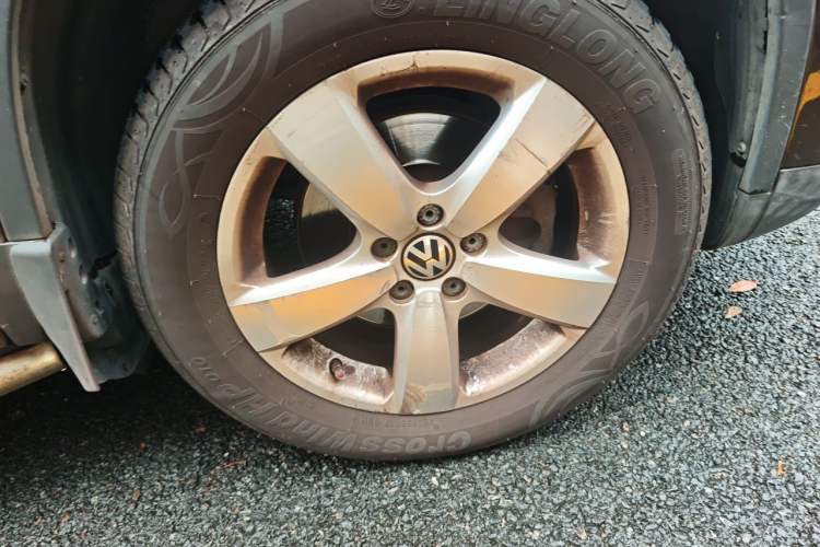 Used Volkswagen Tiguan 2013 1.8TSI Automatic Two-Wheel Drive Trend Edition Right Front Wheel Hub