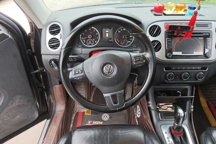 Used Volkswagen Tiguan 2013 1.8TSI Automatic Two-Wheel Drive Luxury Model Steering Wheel