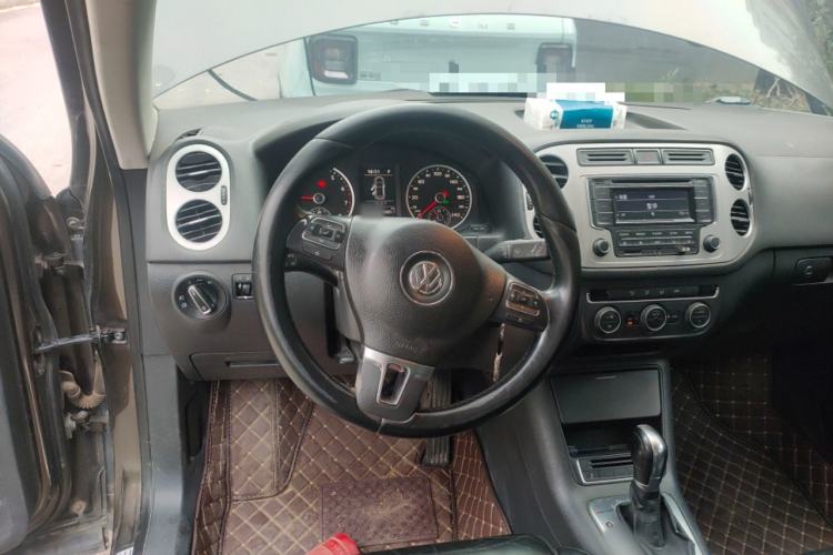 Used Volkswagen Tiguan 2013 1.8TSI Automatic All-Wheel-Drive Comfort Edition Steering Wheel