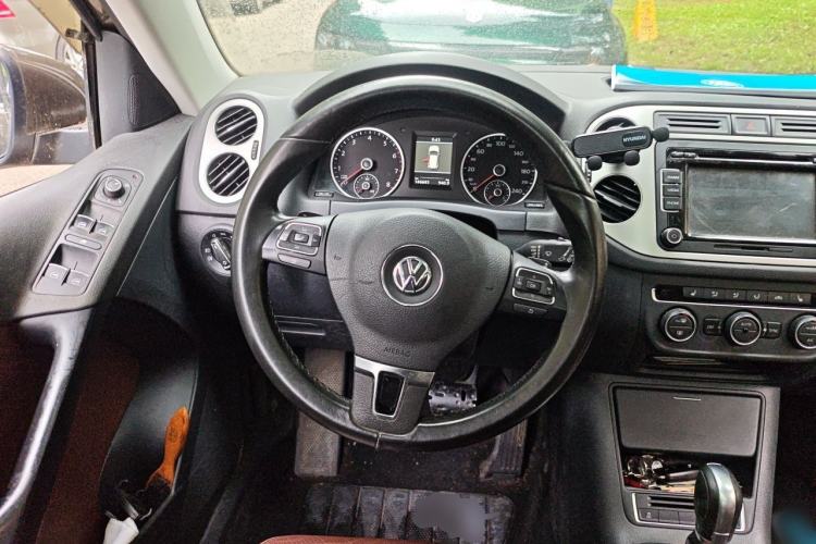 Used Volkswagen Tiguan 2013 1.8TSI Automatic Two-Wheel Drive Luxury Model Steering Wheel