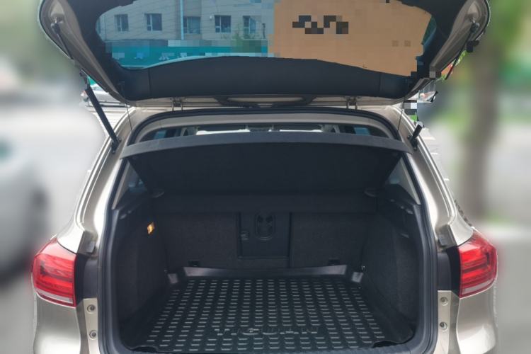 Used Volkswagen Tiguan 2013 2.0 TSI Automatic All-Wheel-Drive Flagship Edition Trunk