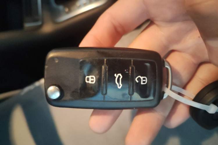 Used Volkswagen Tiguan 2013 2.0 TSI Automatic All-Wheel Drive Luxury Edition Vehicle Key