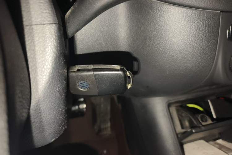 Used Volkswagen Tiguan 2013 1.8 TSI Automatic All-Wheel Drive Luxury Model Vehicle Key
