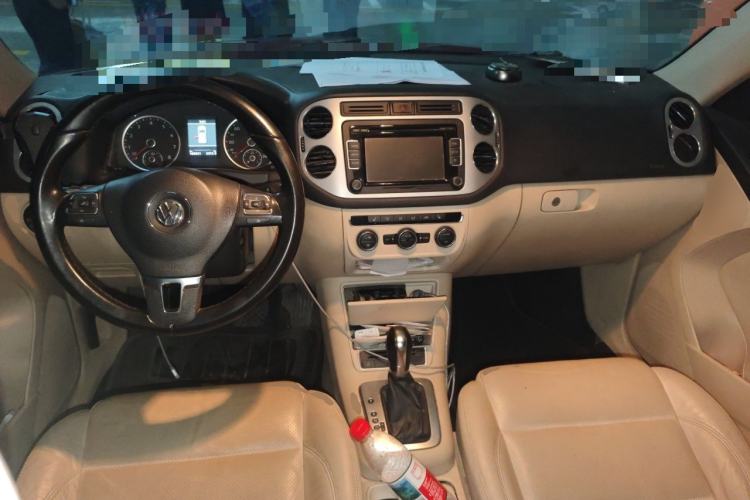 Used Volkswagen Tiguan 2013 1.8TSI Automatic Two-Wheel Drive Luxury Model Center Console
