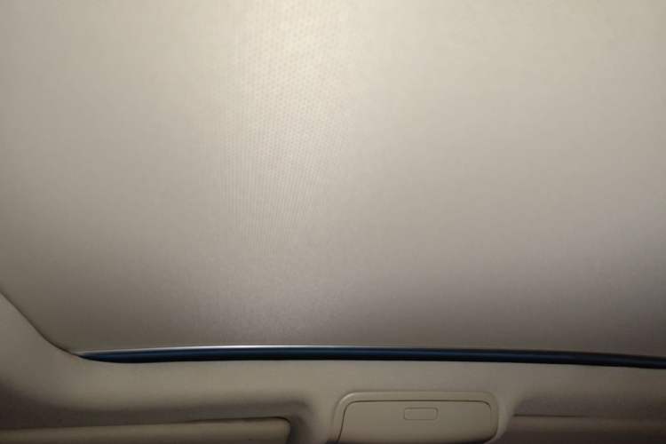 Used Volkswagen Tiguan 2013 1.8TSI Automatic Two-Wheel Drive Luxury Model Headliner
