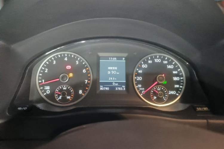 Used Volkswagen Tiguan 2013 2.0 TSI Automatic All-Wheel-Drive Flagship Edition Instrument Cluster