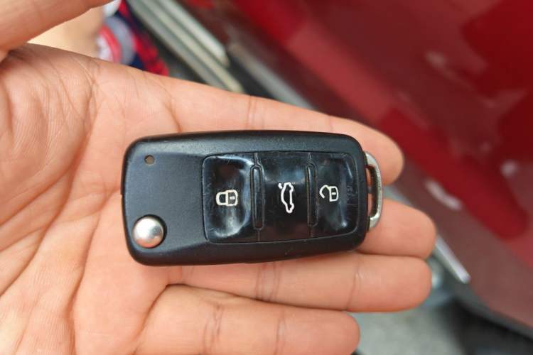 Used Volkswagen Tiguan 2013 1.8 TSI Automatic All-Wheel Drive Luxury Model Vehicle Key