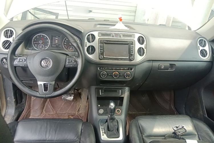 Used Volkswagen Tiguan 2013 1.8TSI Automatic Two-Wheel Drive Luxury Model Center Console