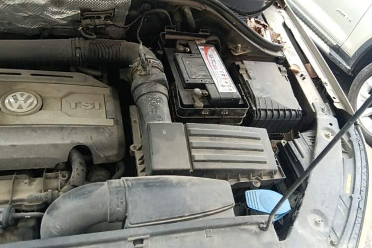 Used Volkswagen Tiguan 2013 1.8TSI Automatic Two-Wheel Drive Luxury Model Engine Bay Left