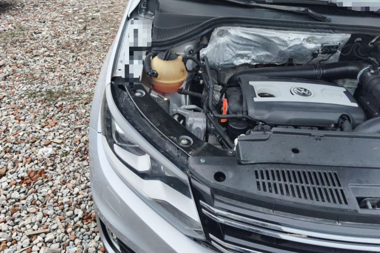 Used Volkswagen Tiguan 2013 2.0 TSI Automatic All-Wheel-Drive Flagship Edition Engine Bay Right