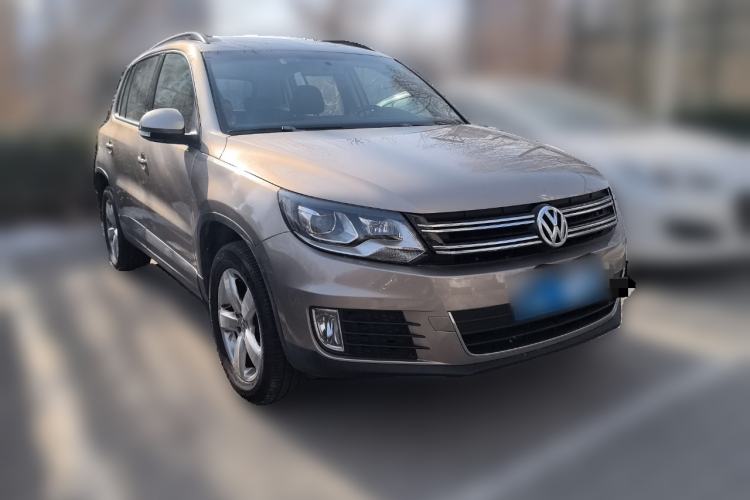 Used Volkswagen Tiguan 2013 1.8 TSI Automatic Two-Wheel Drive Comfort Edition Front Right 45 Deg