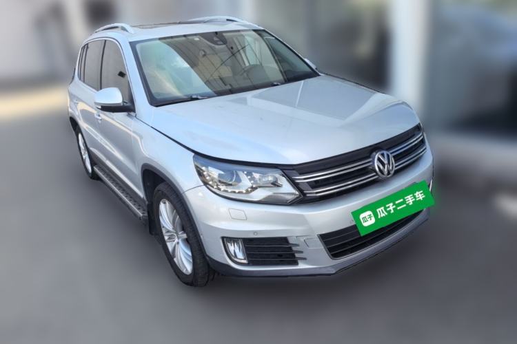 Used Volkswagen Tiguan 2013 2.0 TSI Automatic All-Wheel-Drive Flagship Edition Front Right 45 Deg