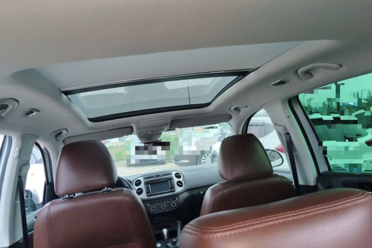 Used Volkswagen Tiguan 2013 2.0 TSI Automatic All-Wheel-Drive Flagship Edition Headliner