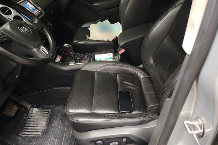 Used Volkswagen Tiguan 2013 1.8 TSI Automatic All-Wheel Drive Luxury Model Left Front Seat