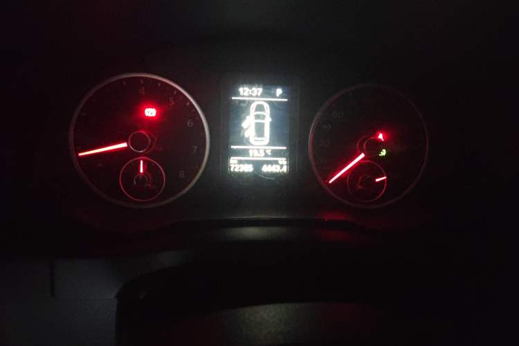 Used Volkswagen Tiguan 2013 1.8 TSI Automatic Two-Wheel Drive Comfort Edition Odometer Close Up