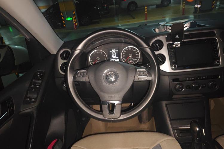 Used Volkswagen Tiguan 2013 1.8 TSI Automatic Two-Wheel Drive Comfort Edition Steering Wheel