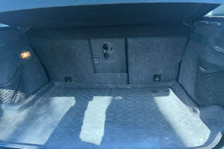 Used Volkswagen Tiguan 2013 1.8 TSI Automatic Two-Wheel Drive Comfort Edition Trunk