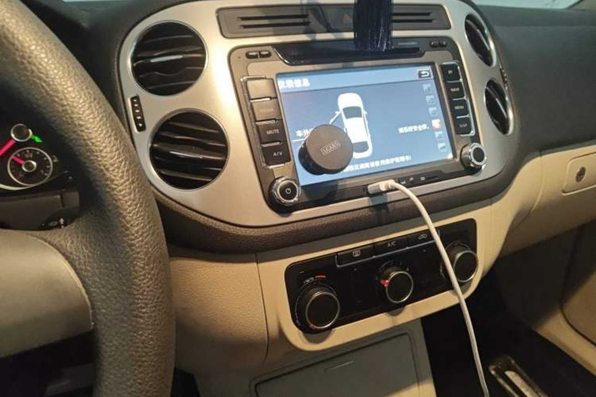 Used Volkswagen Tiguan 2013 1.8TSI Automatic Two-Wheel Drive Trend Edition Audio And AC Panel