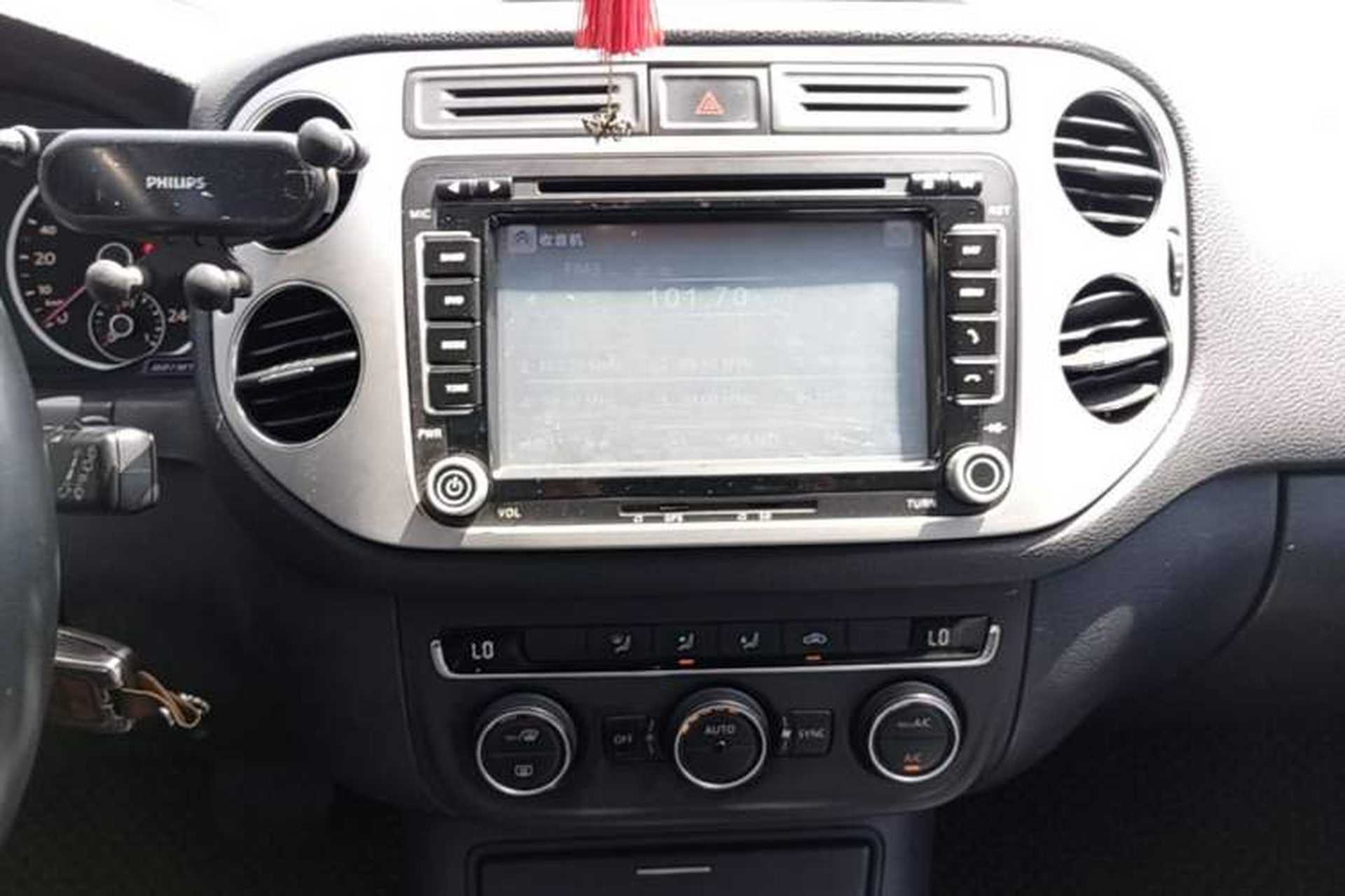 Used Volkswagen Tiguan 2013 1.8 TSI Automatic Two-Wheel Drive Comfort Edition Audio And AC Panel
