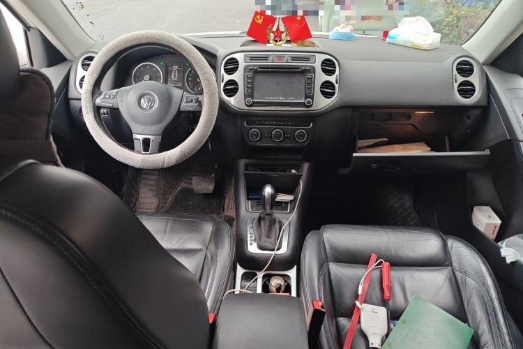 Used Volkswagen Tiguan 2013 1.8 TSI Automatic Two-Wheel Drive Comfort Edition Center Console