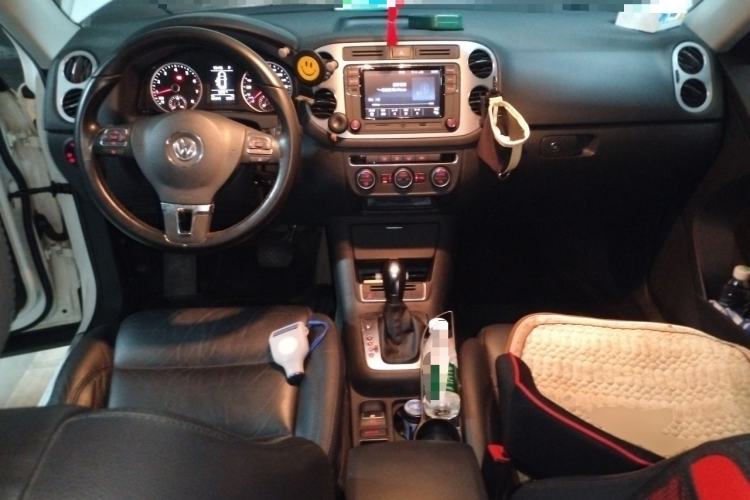 Used Volkswagen Tiguan 2013 1.8TSI Automatic All-Wheel-Drive Comfort Edition Center Console