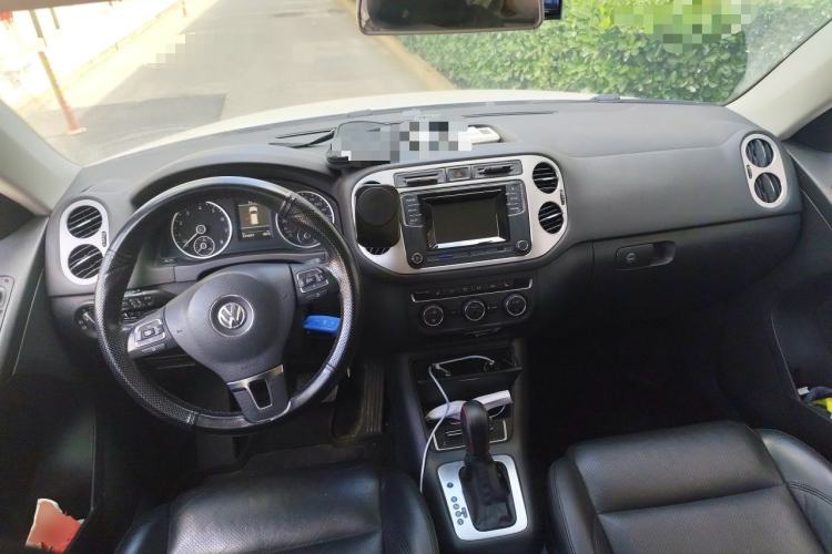 Used Volkswagen Tiguan 2013 1.8TSI Automatic Two-Wheel Drive Luxury Model Center Console