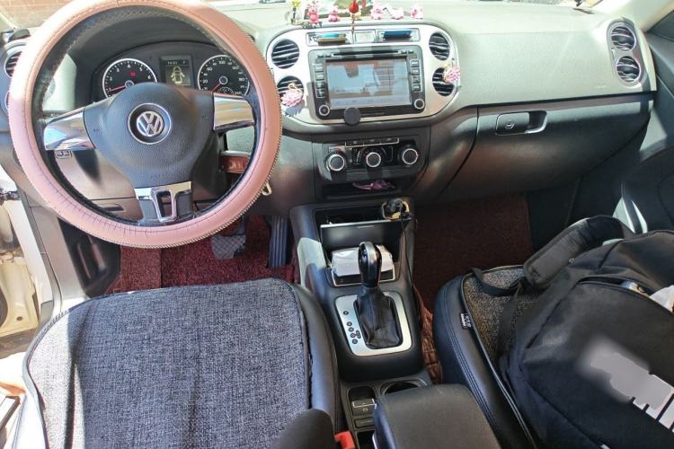 Used Volkswagen Tiguan 2013 1.8TSI Automatic Two-Wheel Drive Trend Edition Center Console