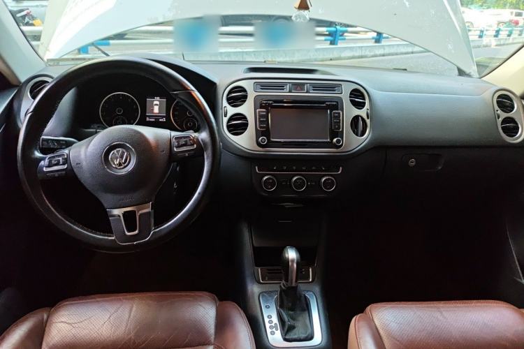 Used Volkswagen Tiguan 2013 1.8TSI Automatic Two-Wheel Drive Luxury Model Center Console