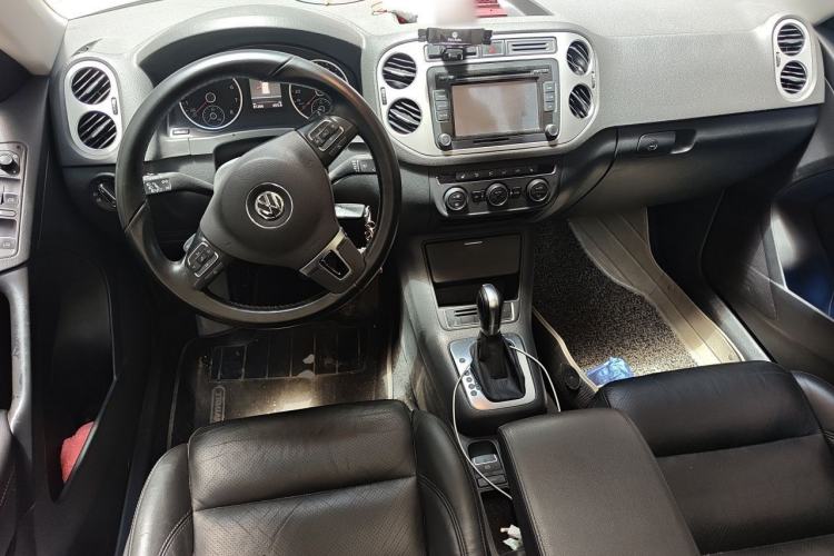 Used Volkswagen Tiguan 2013 1.8TSI Automatic Two-Wheel Drive Luxury Model Center Console