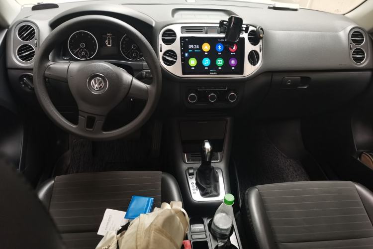 Used Volkswagen Tiguan 2013 1.8TSI Automatic Two-Wheel Drive Trend Edition Center Console
