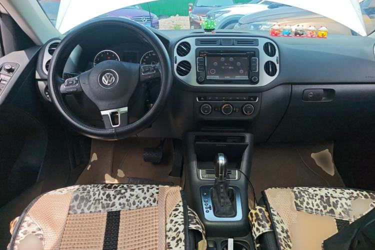 Used Volkswagen Tiguan 2013 1.8TSI Automatic Two-Wheel Drive Luxury Model Center Console