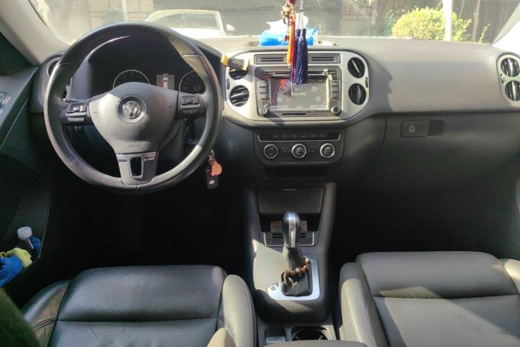 Used Volkswagen Tiguan 2013 1.8TSI Automatic Two-Wheel Drive Luxury Model Center Console
