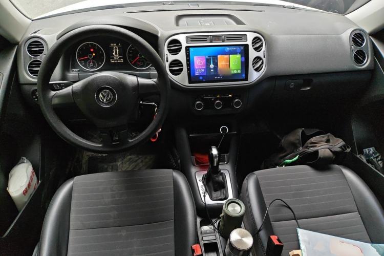 Used Volkswagen Tiguan 2013 1.8TSI Automatic Two-Wheel Drive Trend Edition Center Console