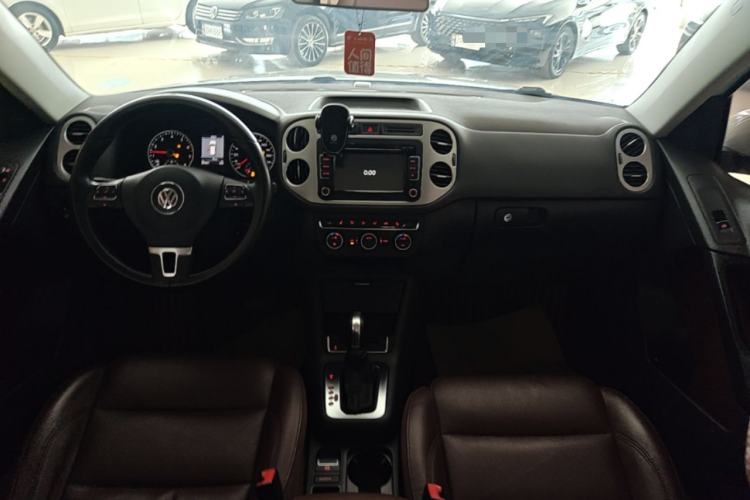 Used Volkswagen Tiguan 2013 1.8TSI Automatic Two-Wheel Drive Luxury Model Center Console