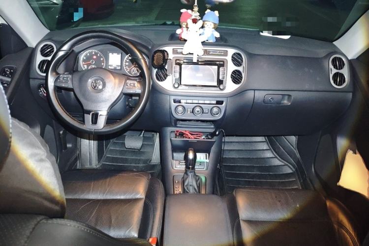 Used Volkswagen Tiguan 2013 1.8TSI Automatic Two-Wheel Drive Luxury Model Center Console