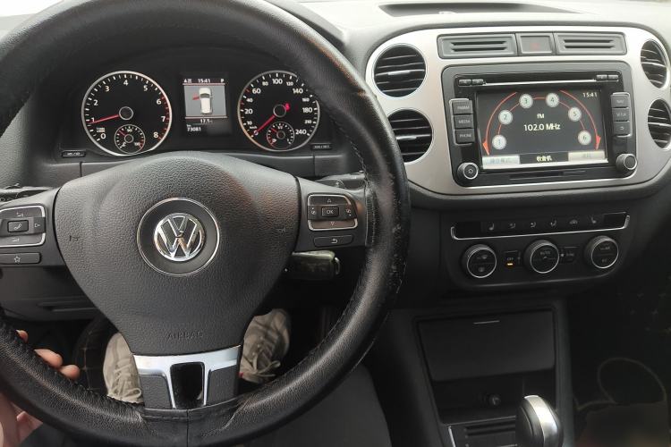 Used Volkswagen Tiguan 2013 1.8TSI Automatic Two-Wheel Drive Luxury Model Center Console