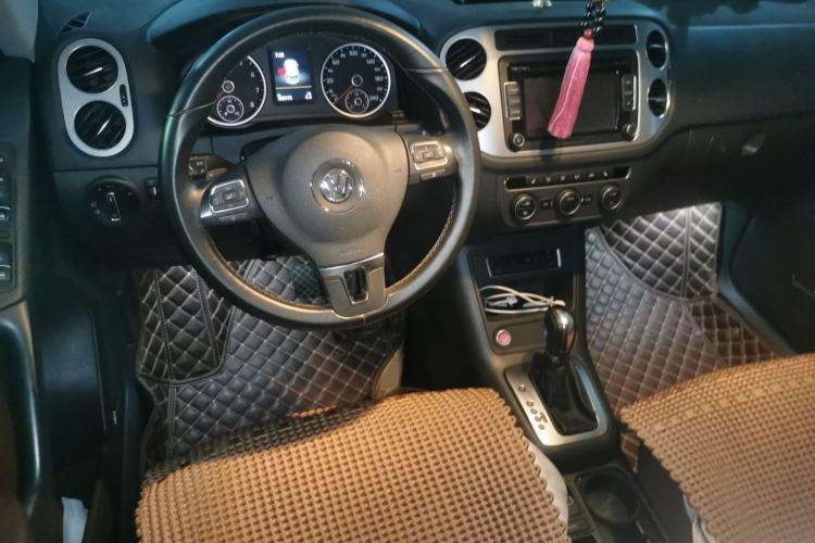 Used Volkswagen Tiguan 2013 1.8TSI Automatic Two-Wheel Drive Luxury Model Center Console