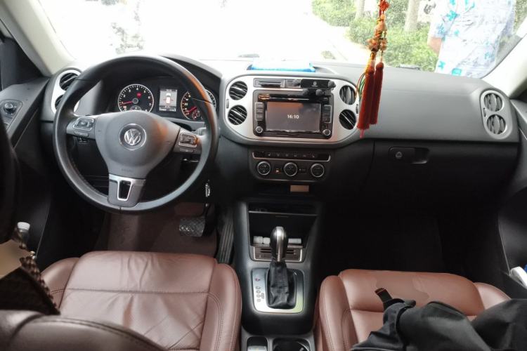 Used Volkswagen Tiguan 2013 1.8TSI Automatic Two-Wheel Drive Luxury Model Center Console