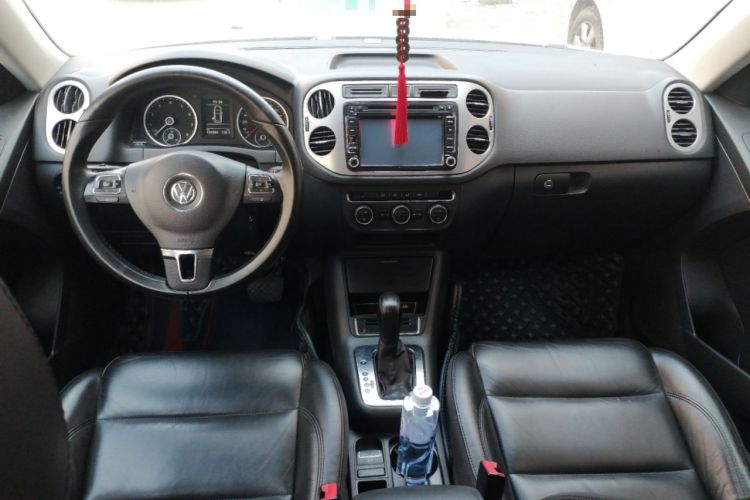 Used Volkswagen Tiguan 2013 1.8 TSI Automatic Two-Wheel Drive Comfort Edition Center Console