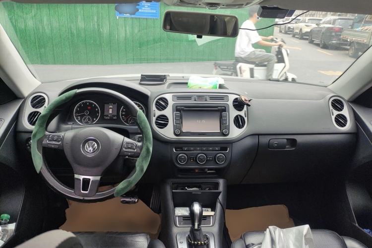 Used Volkswagen Tiguan 2013 1.8TSI Automatic Two-Wheel Drive Luxury Model Center Console
