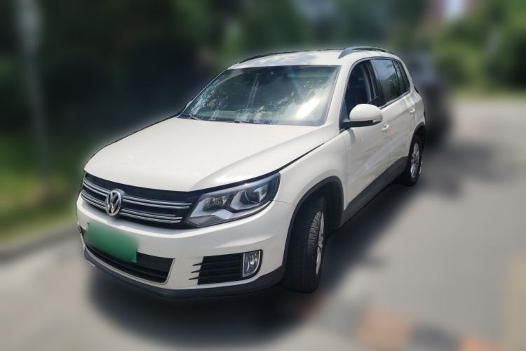 Used Volkswagen Tiguan 2013 1.8TSI Automatic Two-Wheel Drive Trend Edition Guazi used car, China used car export, Used car for sale, Used  cars, Cheapest cars for sale