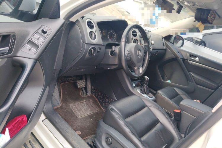Used Volkswagen Tiguan 2013 1.8 TSI Automatic All-Wheel Drive Luxury Model Driver Seat