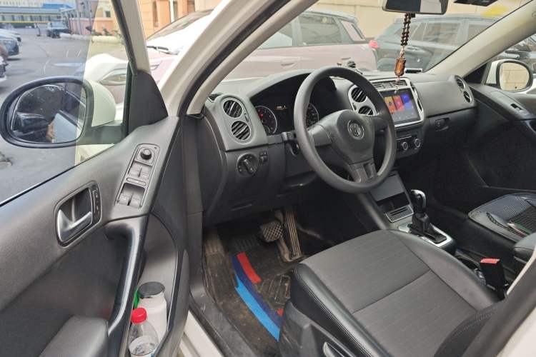 Used Volkswagen Tiguan 2013 1.8TSI Automatic Two-Wheel Drive Trend Edition Driver Seat