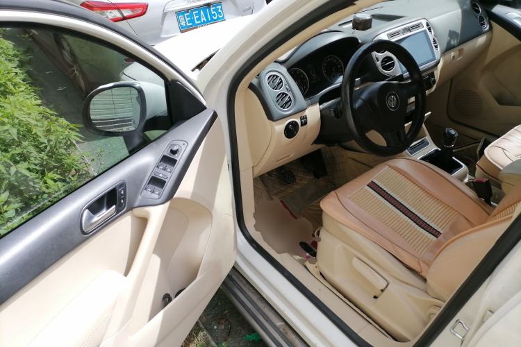 Used Volkswagen Tiguan 2013 1.8TSI Manual Two-Wheel Drive Trend Edition Driver Seat