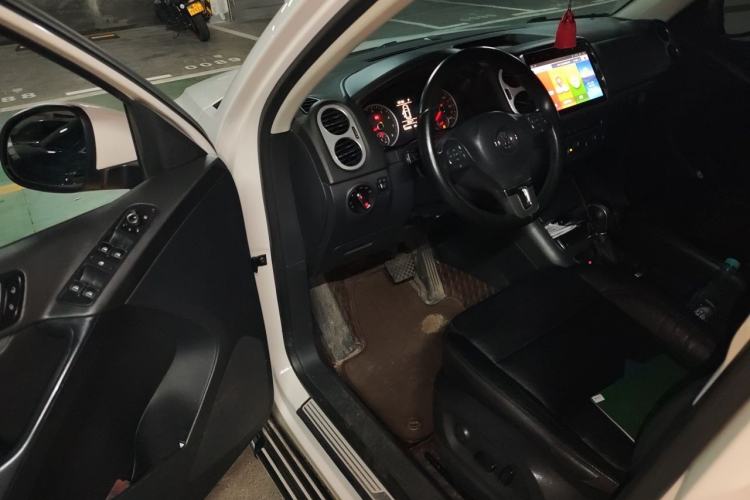 Used Volkswagen Tiguan 2013 1.8TSI Automatic All-Wheel-Drive Comfort Edition Driver Seat