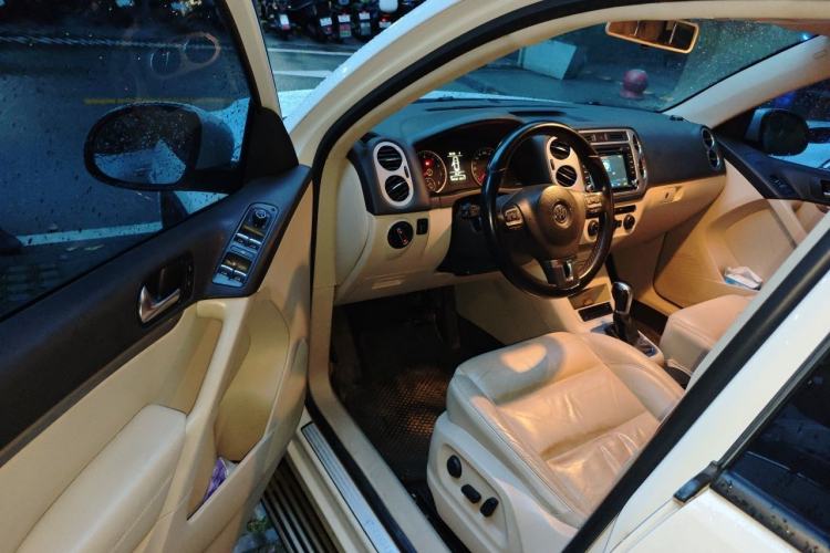Used Volkswagen Tiguan 2013 1.8 TSI Automatic Two-Wheel Drive Comfort Edition Driver Seat