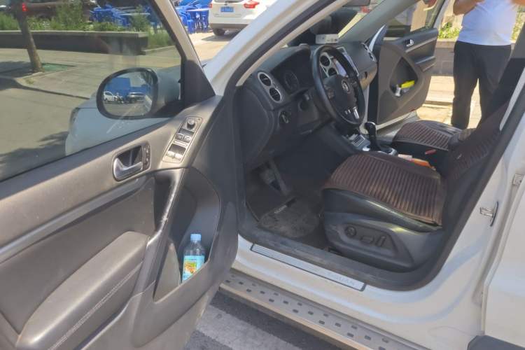 Used Volkswagen Tiguan 2013 1.8TSI Automatic All-Wheel-Drive Comfort Edition Driver Seat