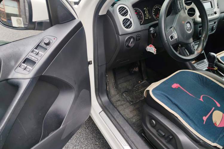 Used Volkswagen Tiguan 2013 1.8 TSI Automatic Two-Wheel Drive Comfort Edition Driver Seat