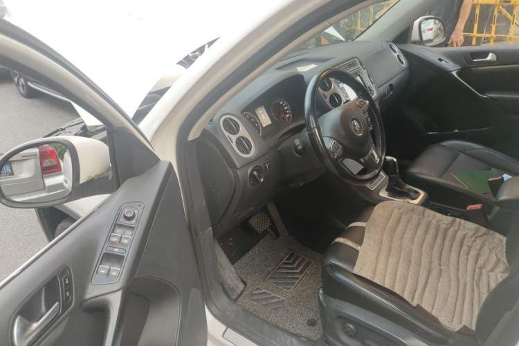 Used Volkswagen Tiguan 2013 1.8 TSI Automatic Two-Wheel Drive Comfort Edition Driver Seat