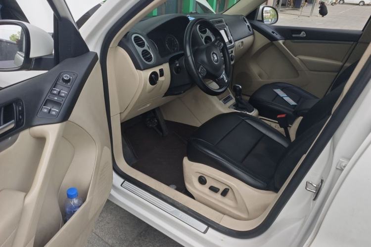 Used Volkswagen Tiguan 2013 1.8 TSI Automatic All-Wheel Drive Luxury Model Driver Seat